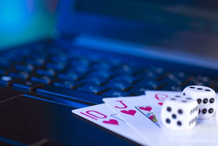 Live Dragon Tiger table on hanoman88 slot with dealer, card layout, and live video feed
